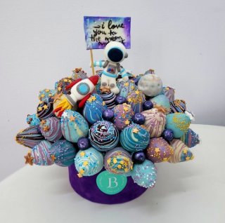 Surpriza perfectă de 8 Martie începe cu un buchet 