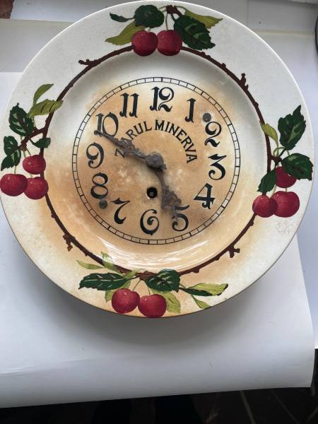ceas vintage MINERVA