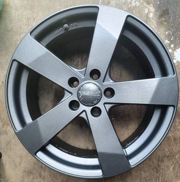 Jante aliaj 17 zoll marca Dezent, gama Volvo, Bacu