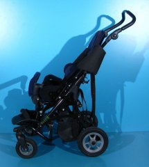 Carucior pentru copii cu dizabilitati