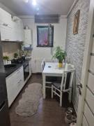 Vand apartament 2 camere la demisol- Berceni- 