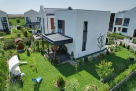 Vând casa la 15 minute București 