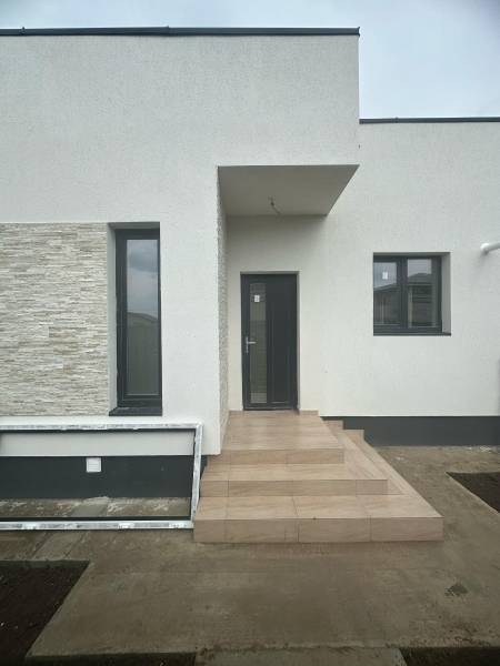 Casa De Vanzare Strada Mihail Kogalniceanu C ,Comu