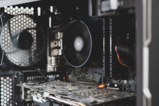 Service Laptop Reparatii PC Instalare Windows