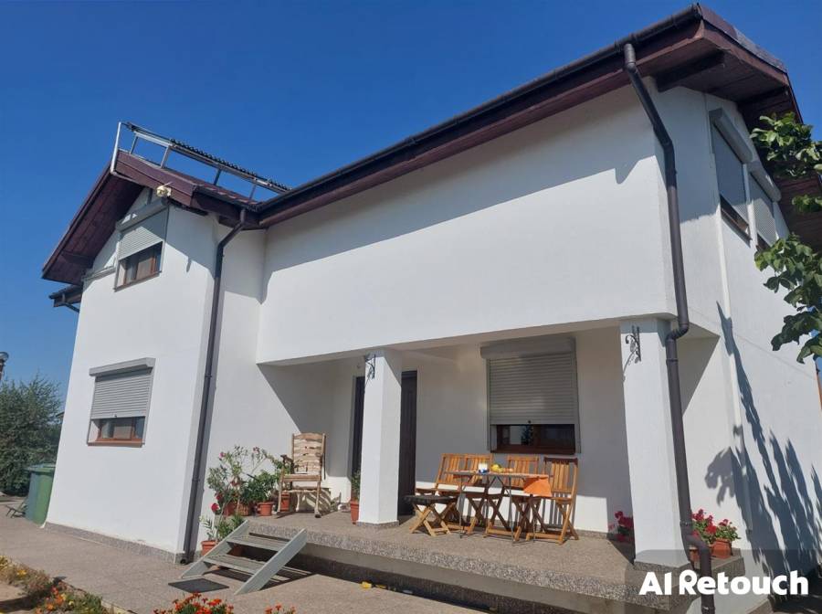 Casa de vacanta P+M,anexa exploatatatie agricola