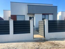 Casa de Vanzare Strada Lacramioarei, Comuna Bercen