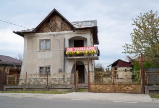 Vânzare Case și Teren în Dobra, jud. DB