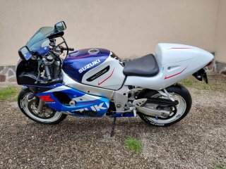 SUZUKI GSXR 600 ! ca NOU