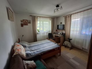  Vand apartament 3 camere in Baile Herculane,garaj