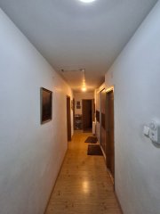  Vand apartament 3 camere in Baile Herculane,garaj