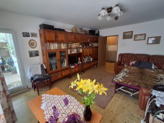  Vand apartament 3 camere in Baile Herculane,garaj