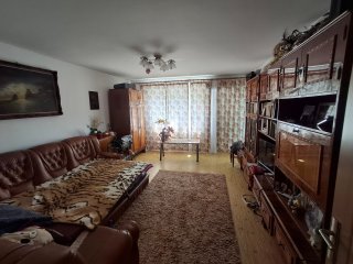  Vand apartament 3 camere in Baile Herculane,garaj
