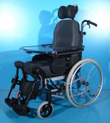 Scaun cu rotile Invacare   latime sezut 41 cm