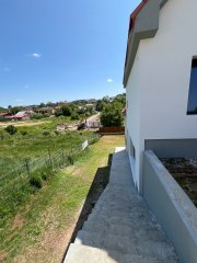 Vand duplex modern, nou, bine construit - Salicea 