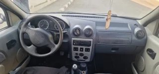 SE VINDE DACIA