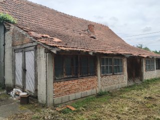 Casa veche din 1955 si teren intravilan 6153 mp