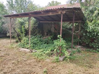 Casa veche din 1955 si teren intravilan 6153 mp