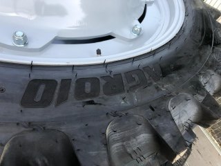 Vand un set de roti complete pt tractor 270/95 R38, Timișoara