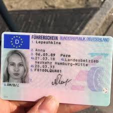 Permis de conducere, pașaport, permis de conducere