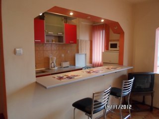 Vind apartament 2 camere 