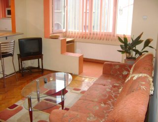 Vind apartament 2 camere 