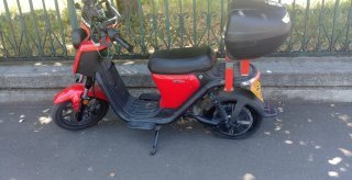 Scuter electric NIU