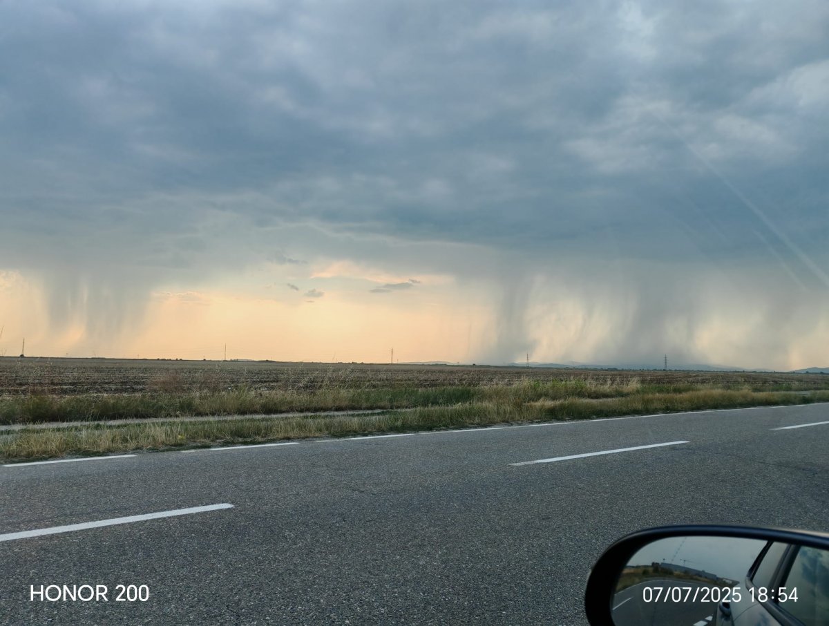 Vand teren agricol