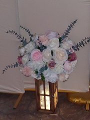 Inchiriere decor floral pentru evenimente