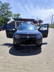 Vând Dacia Duster, 2015, înmatriculata recent
