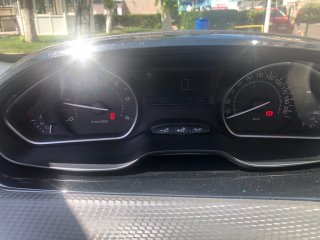 Vand auto Peugeot 2008