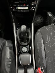 Vand auto Peugeot 2008