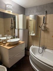 Inchiriez 3 camere ghencea 