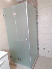 Sisteme complete de închidere cu sticlă glisantă 