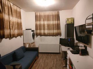 Vand apartament 2 camere